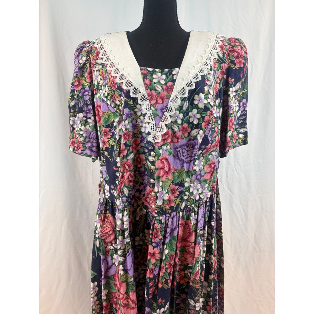 Sweet Reason Vintage Floral Midi Dress Lace Collar Pearl Buttons Navy Plus 22W - Picture 3 of 16